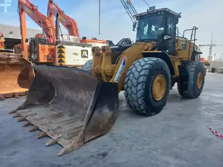 Kerekes rakodó 2022 Caterpillar 980 (Abu Dhabi) (4)