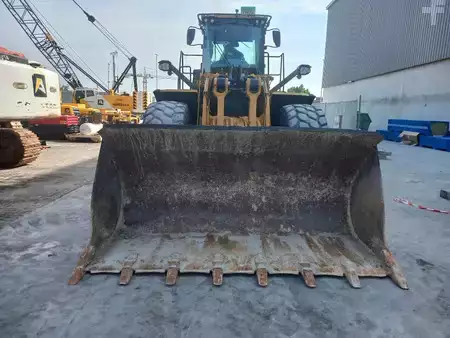 Kerekes rakodó 2022 Caterpillar 980 (Abu Dhabi) (9)