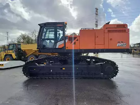 Beltegraver 2025 Hitachi ZX890LCR-7 (2)