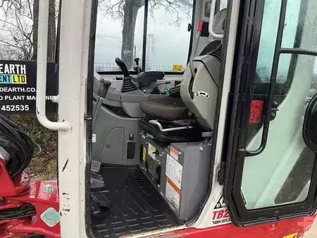 Mobilbagger 2020 Takeuchi TB225 Excavator (9)