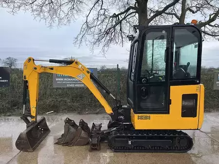 Wheel Excavators 2022 JCB 16C-1 Excavator (1)