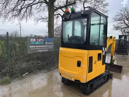Wheel Excavators 2022 JCB 16C-1 Excavator (6)