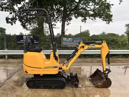 Wheel Excavators 2022 JCB 8008 CT Excavator (4)