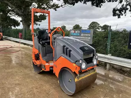 Tandemové válce 2018 Hamm HD8 VV Roller (5)