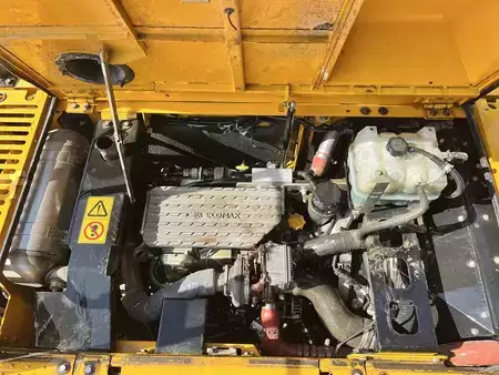 Wheel Excavators 2019 JCB 220X LC Excavator (8)