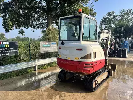 Kerekes kotrógép 2017 Takeuchi TB230 Excavator (6)