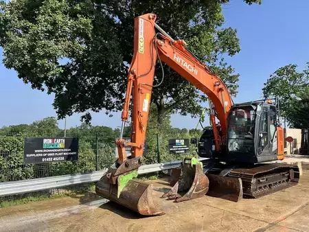 Excavadoras de ruedas 2020 Hitachi ZX135USBL-6 Excavator (2)
