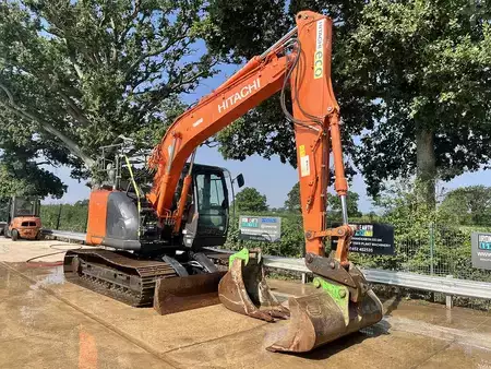 Excavadoras de ruedas 2020 Hitachi ZX135USBL-6 Excavator (5)
