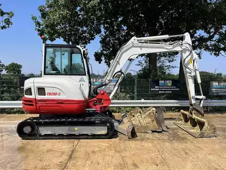 Mobil grävmaskin 2021 Takeuchi TB250-2 Excavator (4)