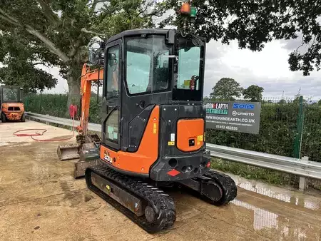 Excavadoras de ruedas 2023 Hitachi ZX33U-6 CLR Excavator (3)