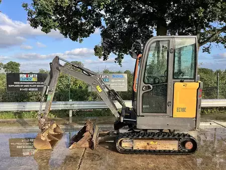 Kerekes kotrógép 2021 Volvo EC18E Excavator (1)