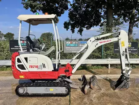 Kerekes kotrógép 2022 Takeuchi TB216 Excavator (4)