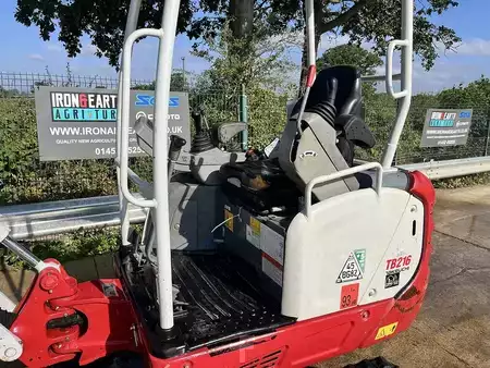 Kerekes kotrógép 2022 Takeuchi TB216 Excavator (9)