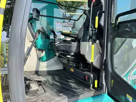 Koparki kołowe 2018 Kobelco SK140SRLC-5  Excavator (9)