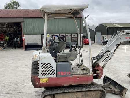 Takeuchi TB016