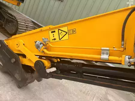 Bæltegraver 2024 JCB 220X (13)