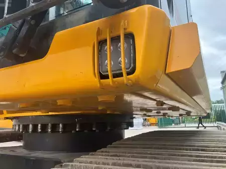 Bæltegraver 2024 JCB 220X (14)
