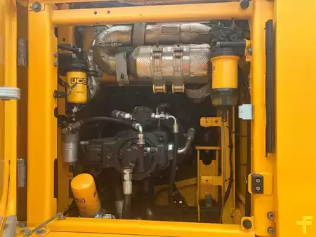Bæltegraver 2024 JCB 220X (16)