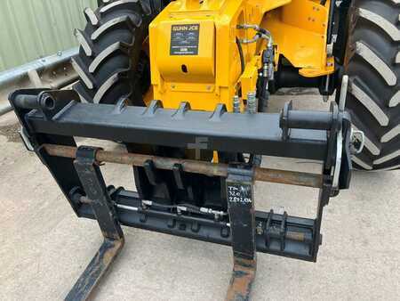 Caricatrici 2021 JCB TM320 (11)
