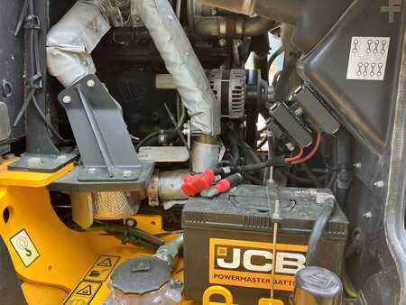 Caricatrici 2021 JCB TM320 (12)