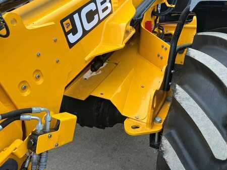 Caricatrici 2021 JCB TM320 (9)