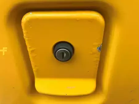 Minibagry 2023 JCB 8026 (17)