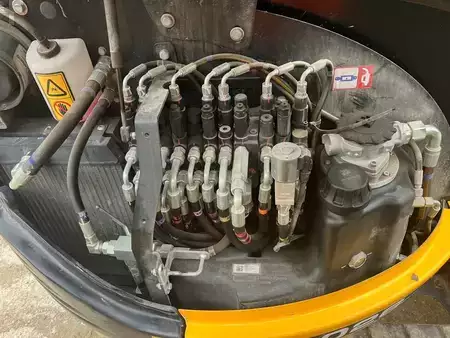 Minibagry 2023 JCB 8026 (18)