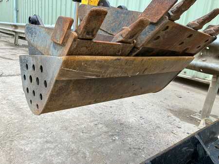 Mini pelle 2021 JCB MICRO 8008 (6)