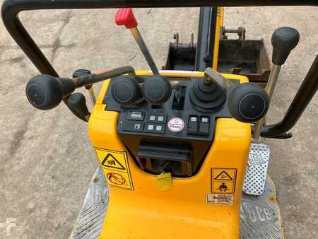 Mini pelle 2021 JCB MICRO 8008 (9)