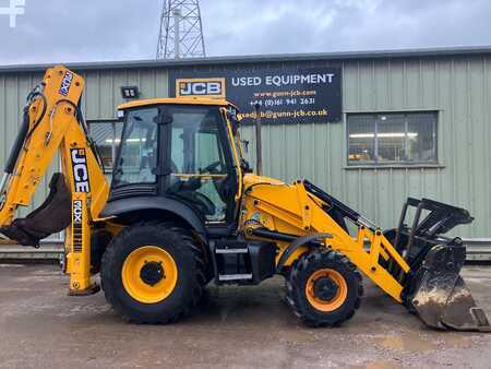 Rigid Backhoe Loader 2022 JCB 3CX (6)