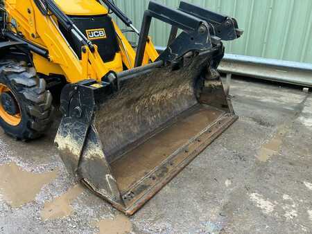 Rigid Backhoe Loader 2022 JCB 3CX (8)