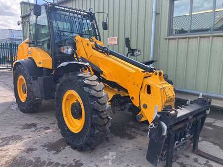 JCB TM320