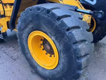 Hjullaster 2019 JCB 427HT (17)