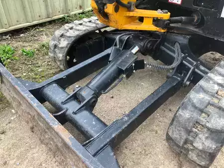 Mini kotrógép 2023 JCB 8026 CTS (12)