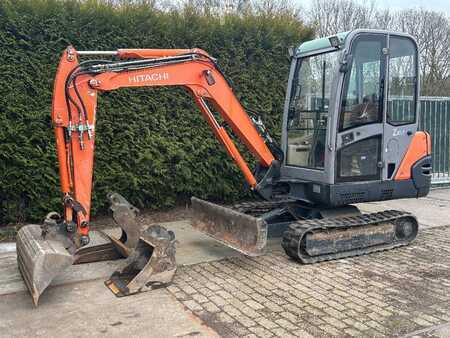 Minibagger 2009 Hitachi ZX 25 CLR 2.5 ton minigraver sorteerknijper dubbel (1)