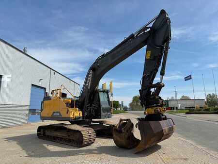 Rupsgraafmachines 2015 Volvo EC 250 EL (4)