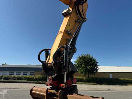 Telakaivinkoneet  2020 Liebherr R 926 LC (8)