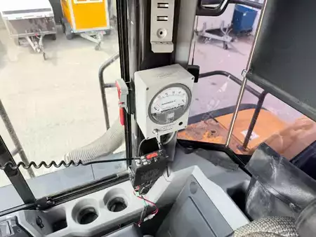 Kolové nakladače 2018 Caterpillar 980 (10)