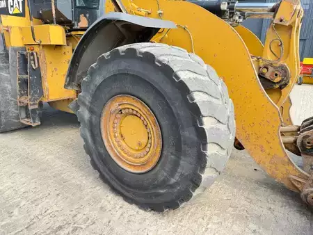 Kolové nakladače 2018 Caterpillar 980 (14)