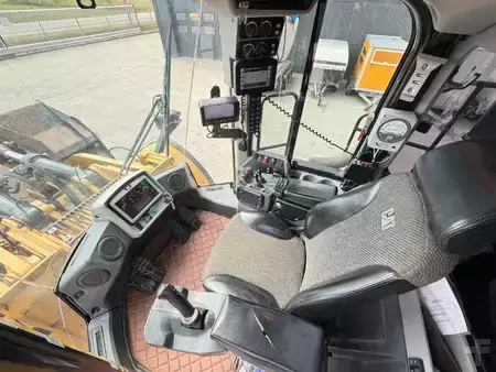 Kolové nakladače 2018 Caterpillar 980 (8)