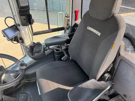 Kerekes rakodó 2018 Liebherr L 576 (8)