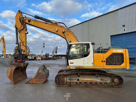 Korečková rýpadla 2020 Liebherr R 926 (2)