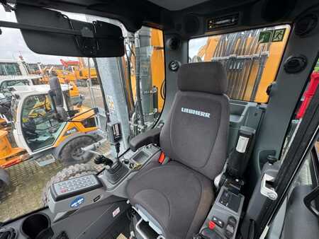 Kettenbagger 0 Liebherr LH40 (13)