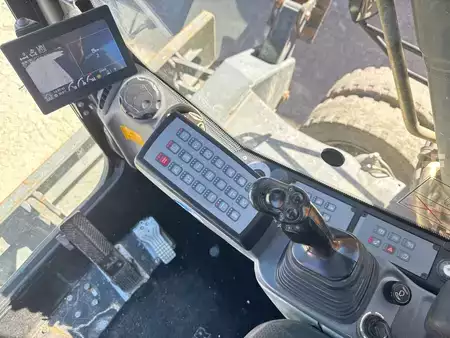Pelles sur chenilles 2019 Liebherr LH 22 (10)