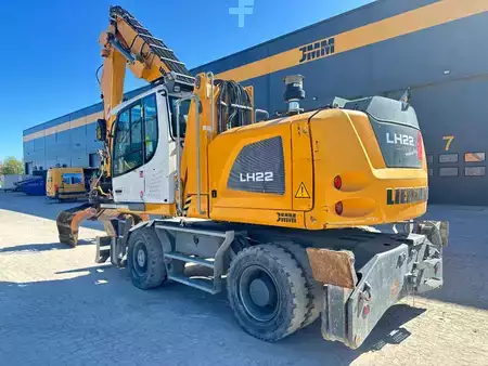 Pelles sur chenilles 2019 Liebherr LH 22 (7)