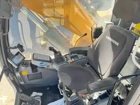 Pelles sur chenilles 2019 Liebherr LH 22 (9)