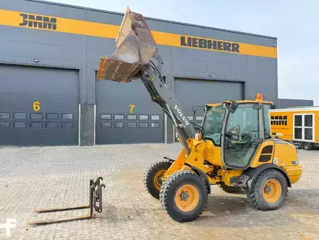 Radlader 2013 Volvo L 25 F (2)