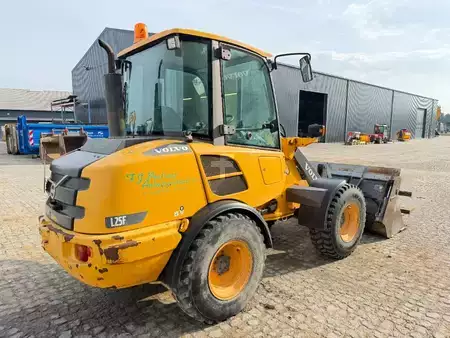 Radlader 2013 Volvo L 25 F (4)