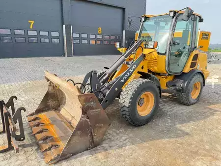 Radlader 2013 Volvo L 25 F (6)