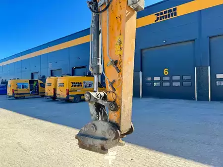 Pelles sur chenilles 2019 Liebherr R 930 (13)